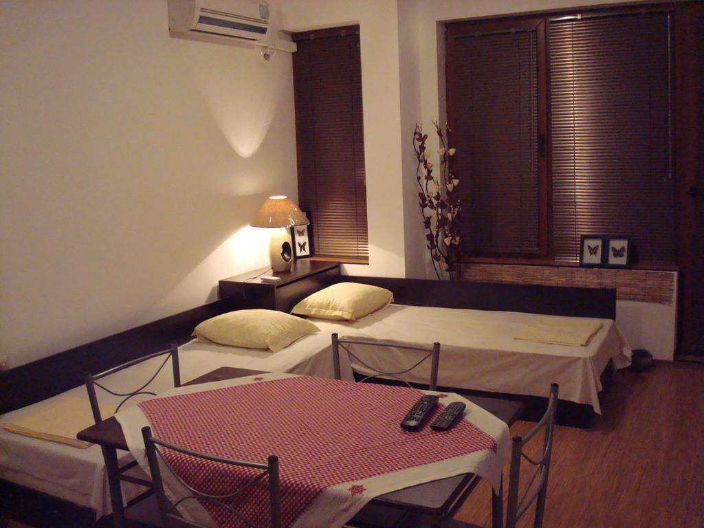 Studio Lazur Burgas City Exterior foto